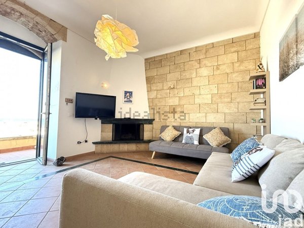 casa indipendente in vendita a Noto in zona Calabernardo