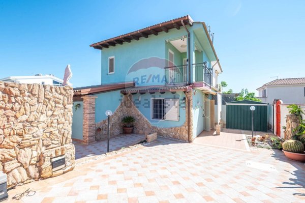 casa indipendente in vendita a Noto