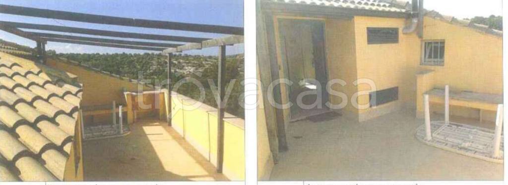 casa indipendente in vendita a Noto in zona Lenzavacche