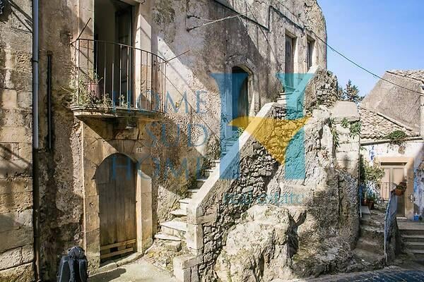 negozio in vendita a Noto