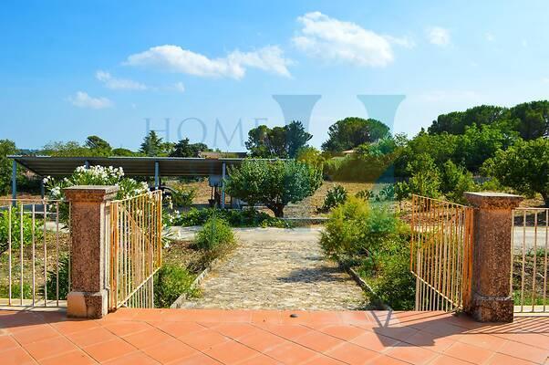 negozio in vendita a Noto in zona Vendicari