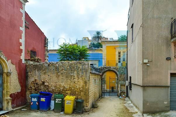 negozio in vendita a Noto in zona Lido di Noto