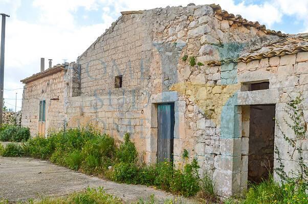 negozio in vendita a Noto