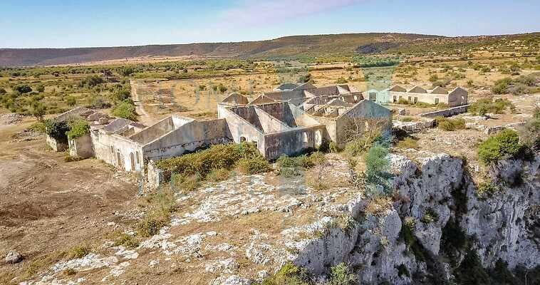 negozio in vendita a Noto