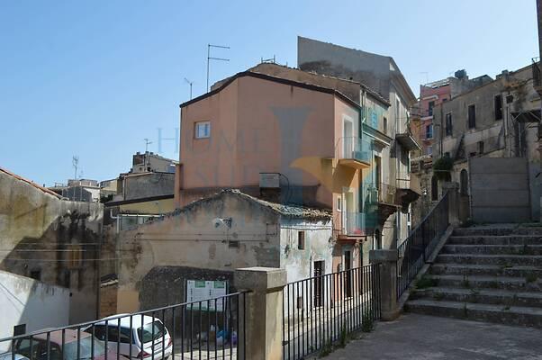 negozio in vendita a Noto