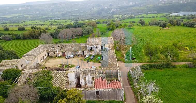 negozio in vendita a Noto in zona Vendicari