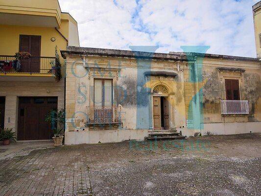 negozio in vendita a Noto