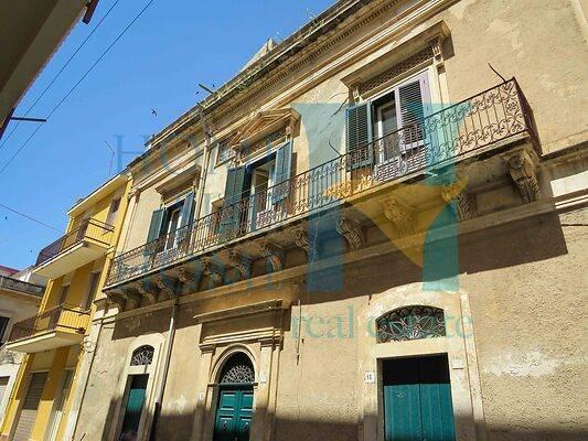 negozio in vendita a Noto