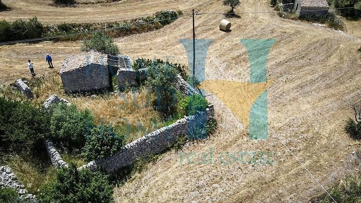 negozio in vendita a Noto