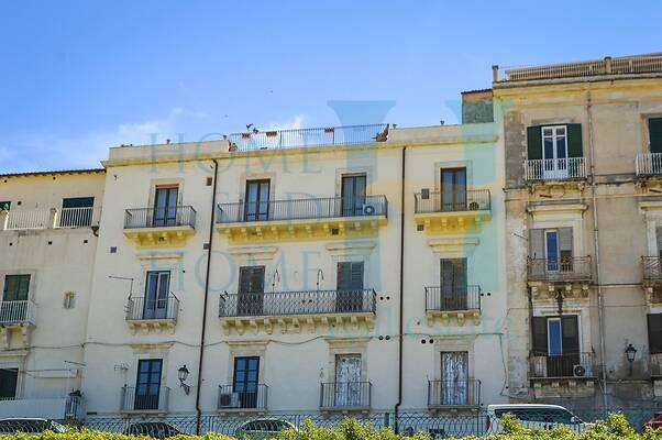 negozio in vendita a Noto