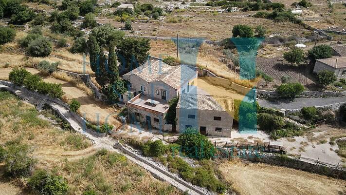 negozio in vendita a Noto