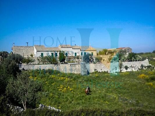 negozio in vendita a Noto