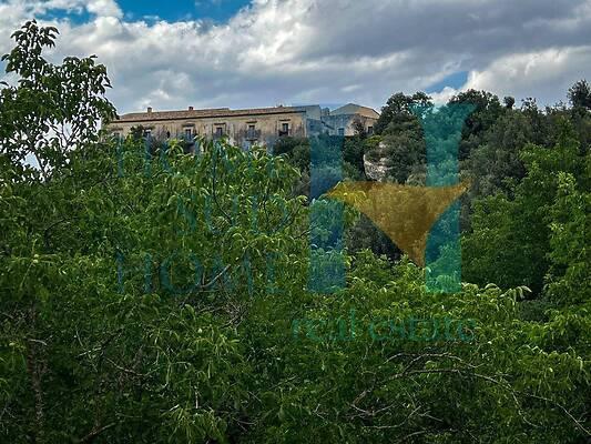 negozio in vendita a Noto