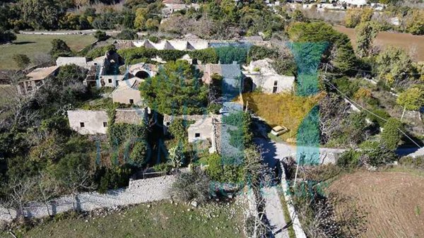 negozio in vendita a Noto