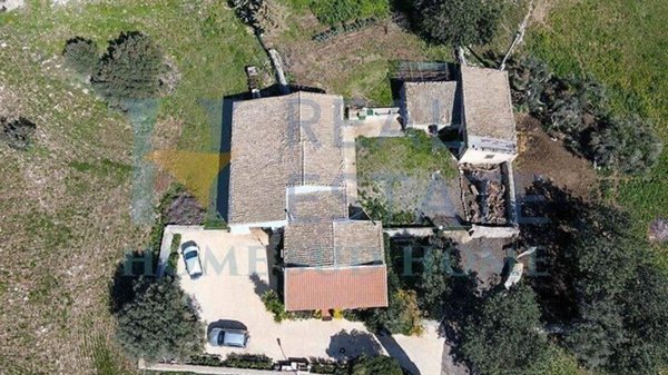 negozio in vendita a Noto in zona Vendicari