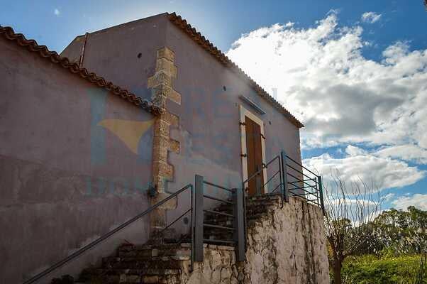 negozio in vendita a Noto