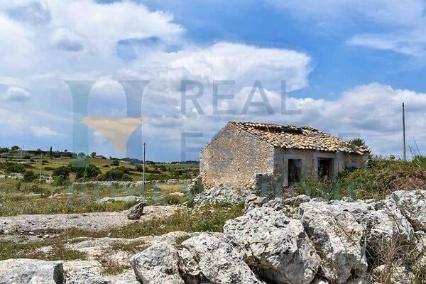 casa indipendente in vendita a Noto