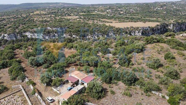 casa indipendente in vendita a Noto