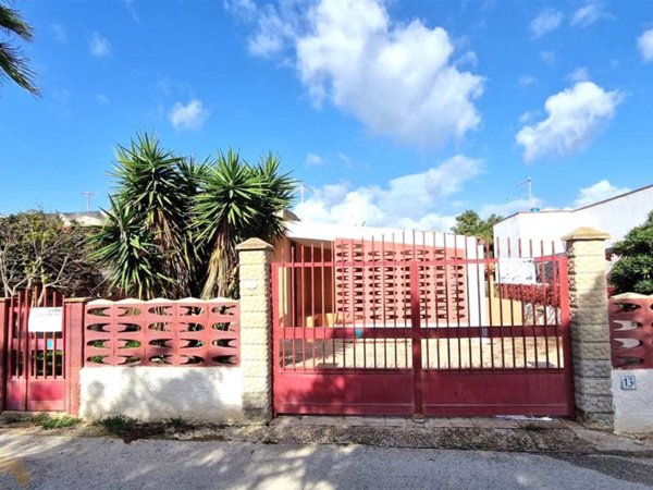 casa indipendente in vendita a Noto in zona Reitani