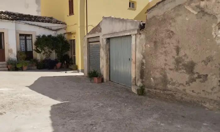 negozio in vendita a Noto