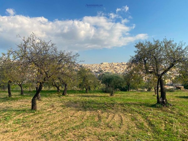 negozio in vendita a Noto