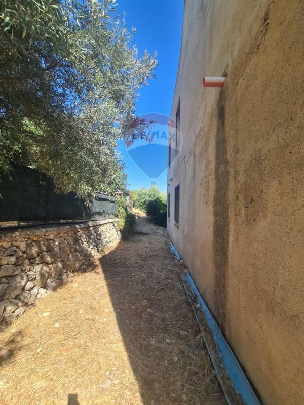 casa indipendente in vendita a Noto