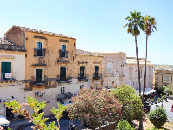 casa indipendente in vendita a Noto