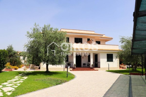 casa indipendente in vendita a Noto in zona Vendicari