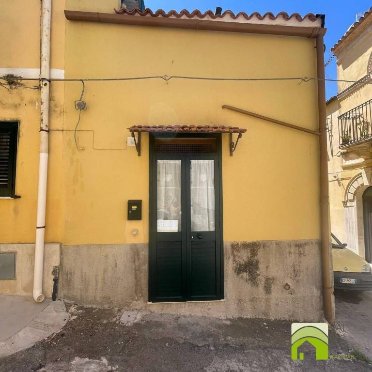 casa indipendente in vendita a Noto