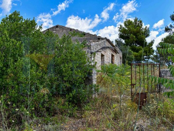 casa indipendente in vendita a Noto