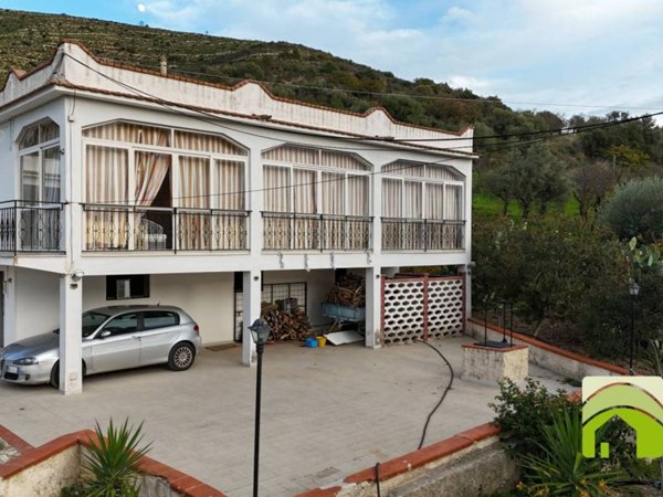 casa indipendente in vendita a Noto
