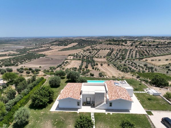 casa indipendente in vendita a Noto