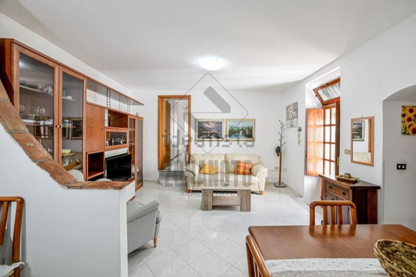 casa indipendente in vendita a Noto