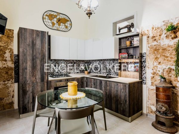 casa indipendente in vendita a Noto