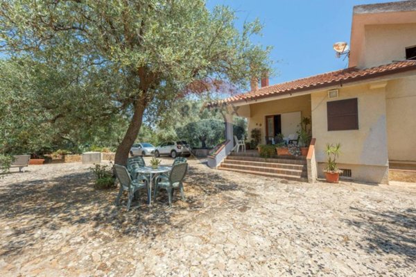 casa indipendente in vendita a Noto
