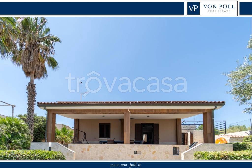 casa indipendente in vendita a Noto in zona San Lorenzo