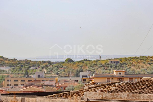 casa indipendente in vendita a Noto