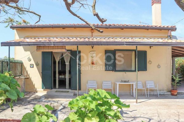 casa indipendente in vendita a Noto in zona Testa dell'Acqua