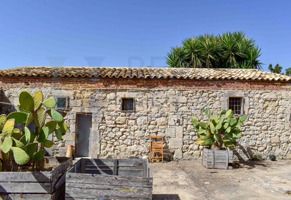 casale in vendita a Noto