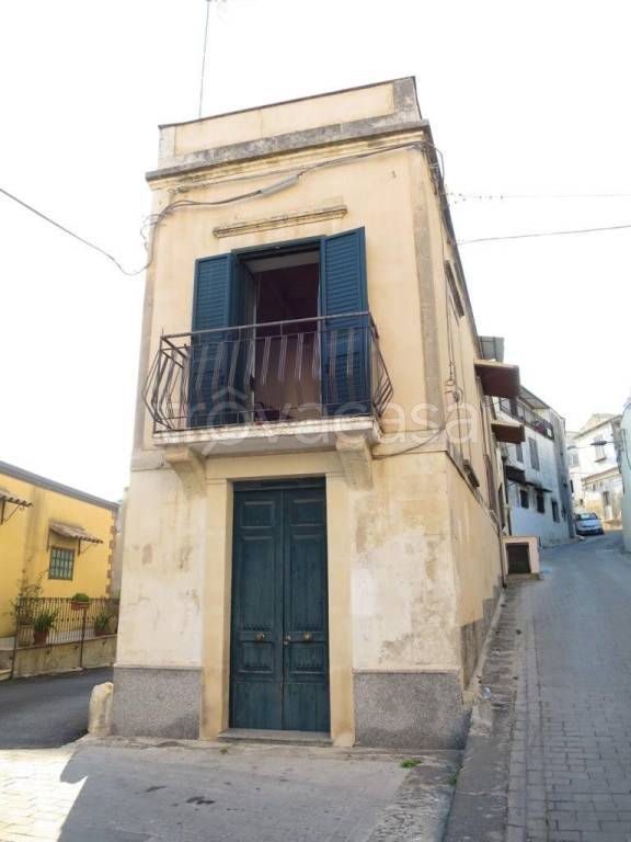 casa indipendente in vendita a Noto