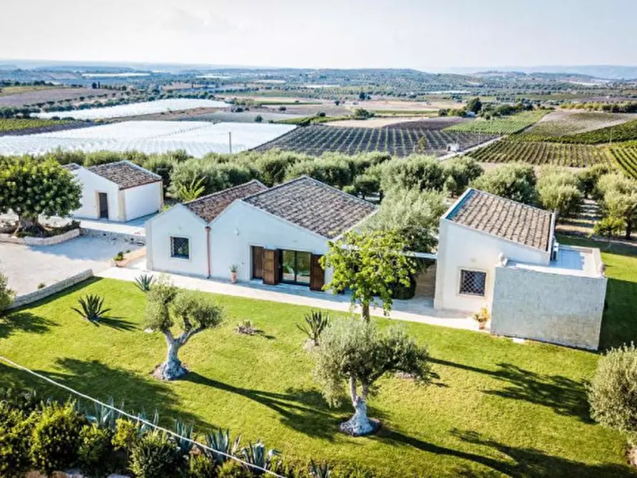 casa indipendente in vendita a Noto