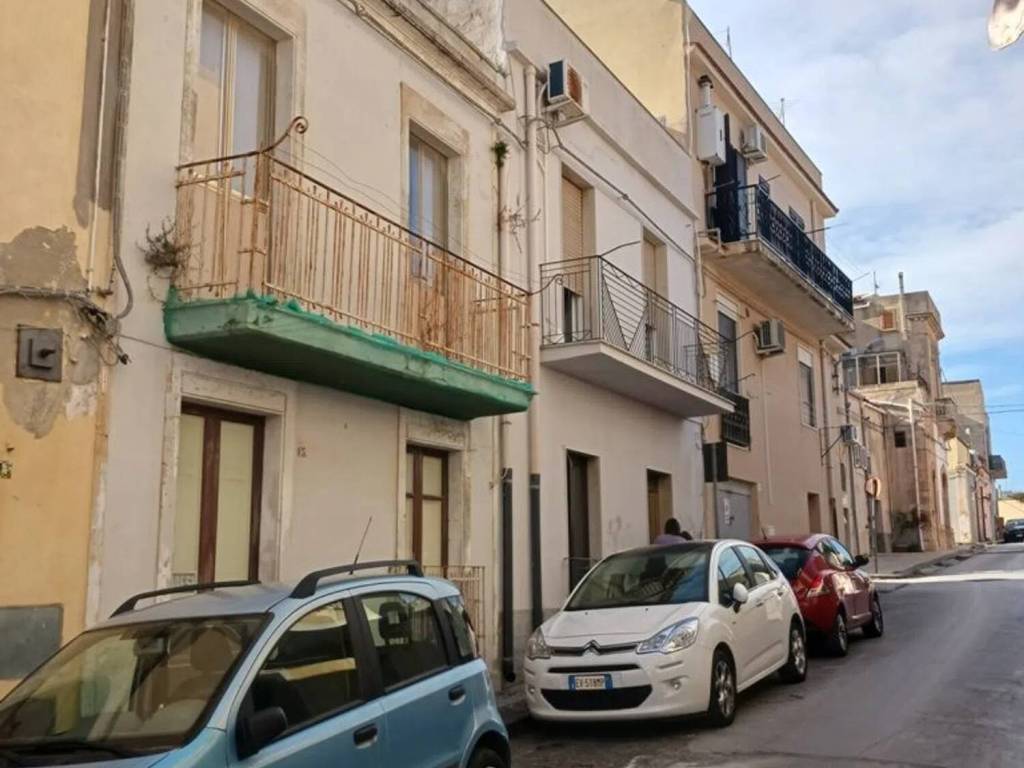 casa indipendente in vendita a Noto