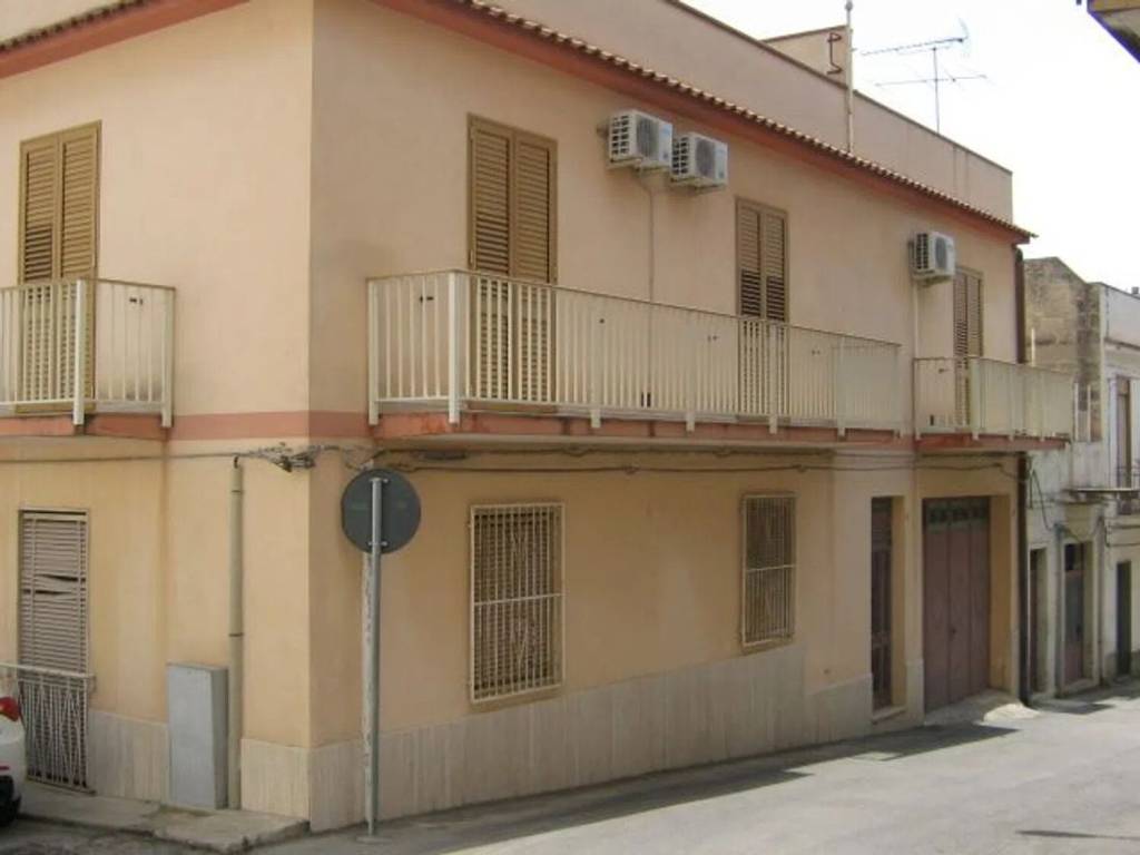casa indipendente in vendita a Noto
