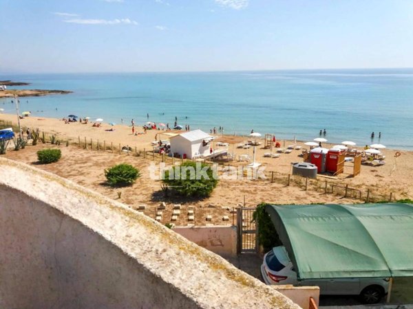 casa indipendente in vendita a Noto in zona San Lorenzo