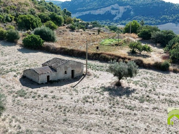 casa indipendente in vendita a Noto in zona Castelluccio