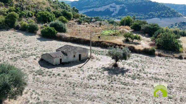 casa indipendente in vendita a Noto in zona Castelluccio
