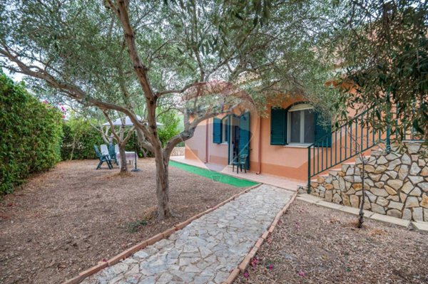 casa indipendente in vendita a Noto in zona San Lorenzo
