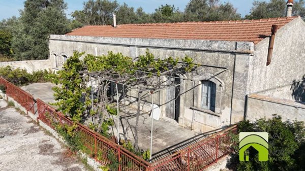casa indipendente in vendita a Noto in zona Testa dell'Acqua