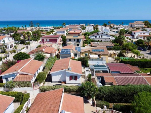 casa indipendente in vendita a Noto in zona Vendicari