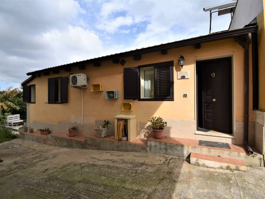 casa indipendente in vendita a Noto